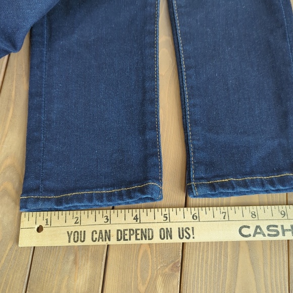 Levi’s 721 premium Women’s High Rise Dark Wash Skinny Jeans SZ 26W/30L - Picture 7 of 16